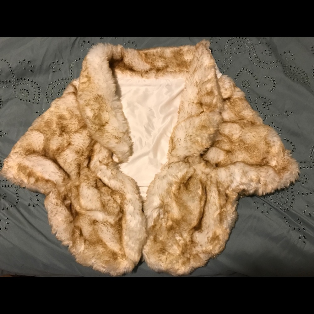 Fur shawl